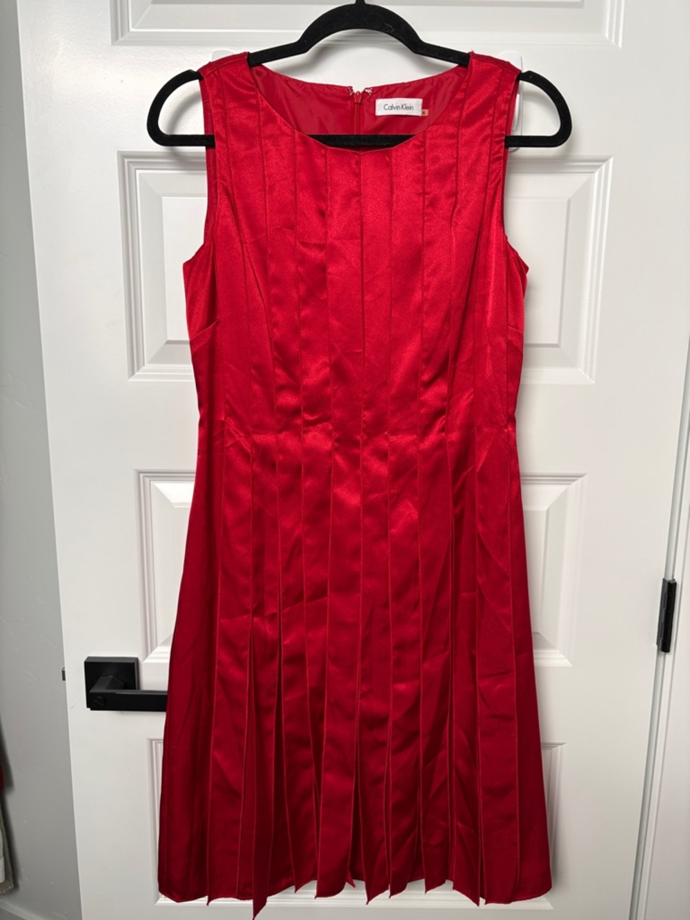 Calvin Klein Vibrant Red Satin Ribbon Sleeveless Dress. Lined.